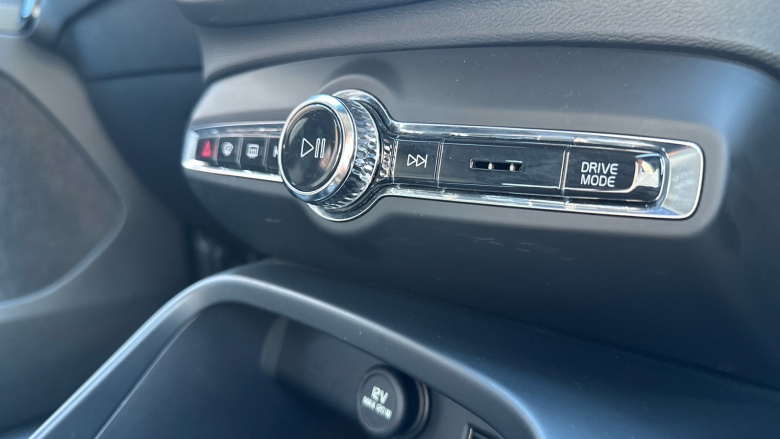 Volvo Xc40 1.5 T4 Recharge PHEV Inscription 5dr Auto Estate